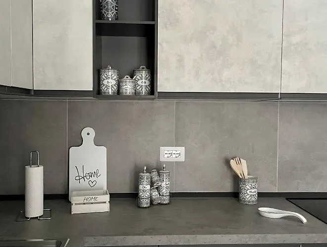 L'isola Felice * אולביה